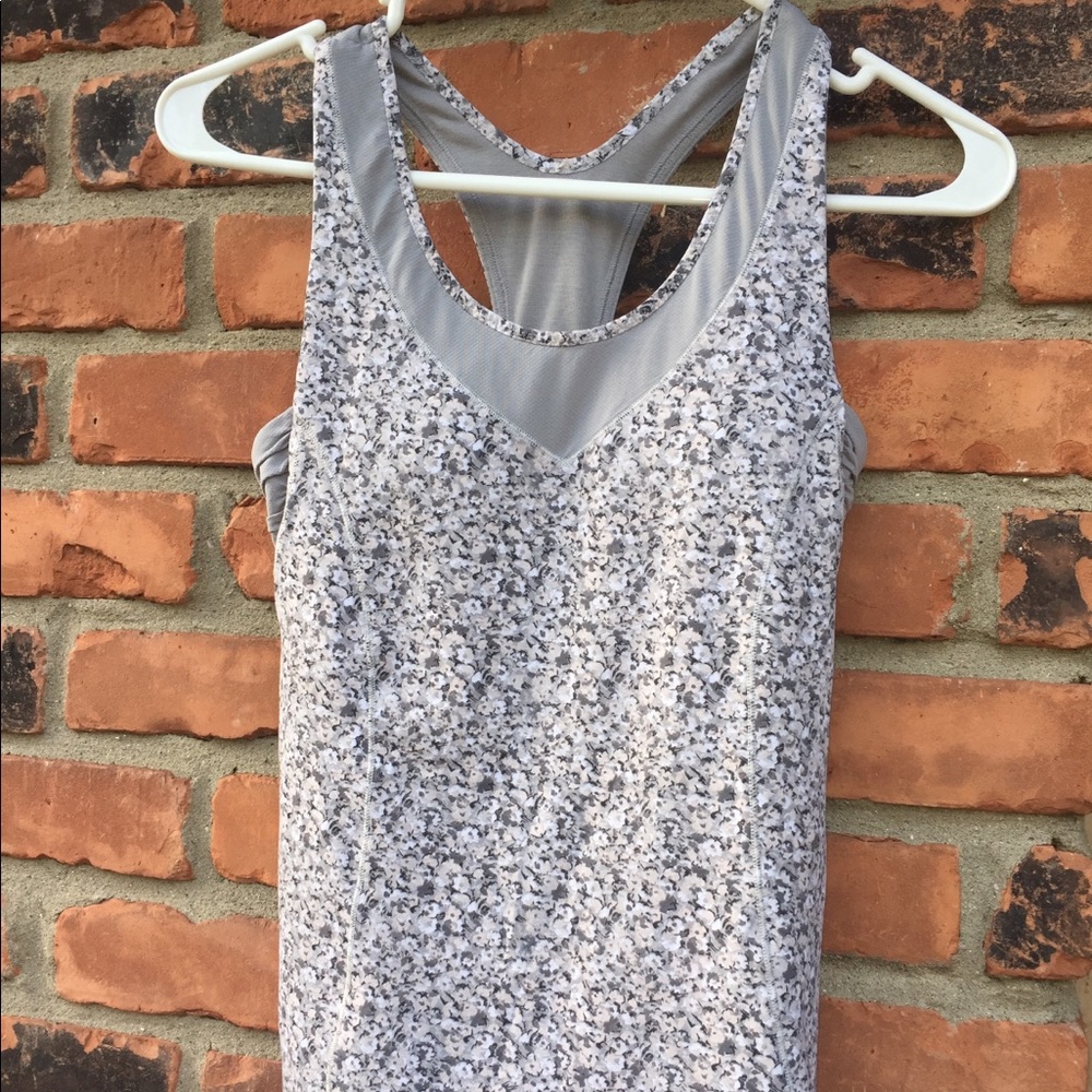 Luluemon workout top